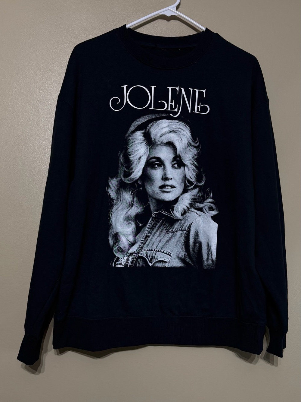 Dolly Parton Jolene Graphic Crewneck 🦋